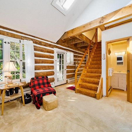 Cozy Condo By Tripp Lake Warrensburg Екстер'єр фото