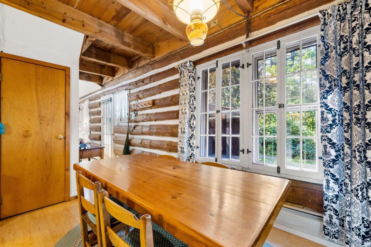 Cozy Condo By Tripp Lake Warrensburg Екстер'єр фото
