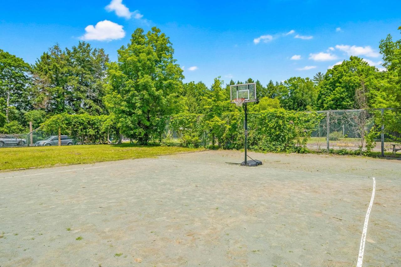 Cozy Condo By Tripp Lake Warrensburg Екстер'єр фото