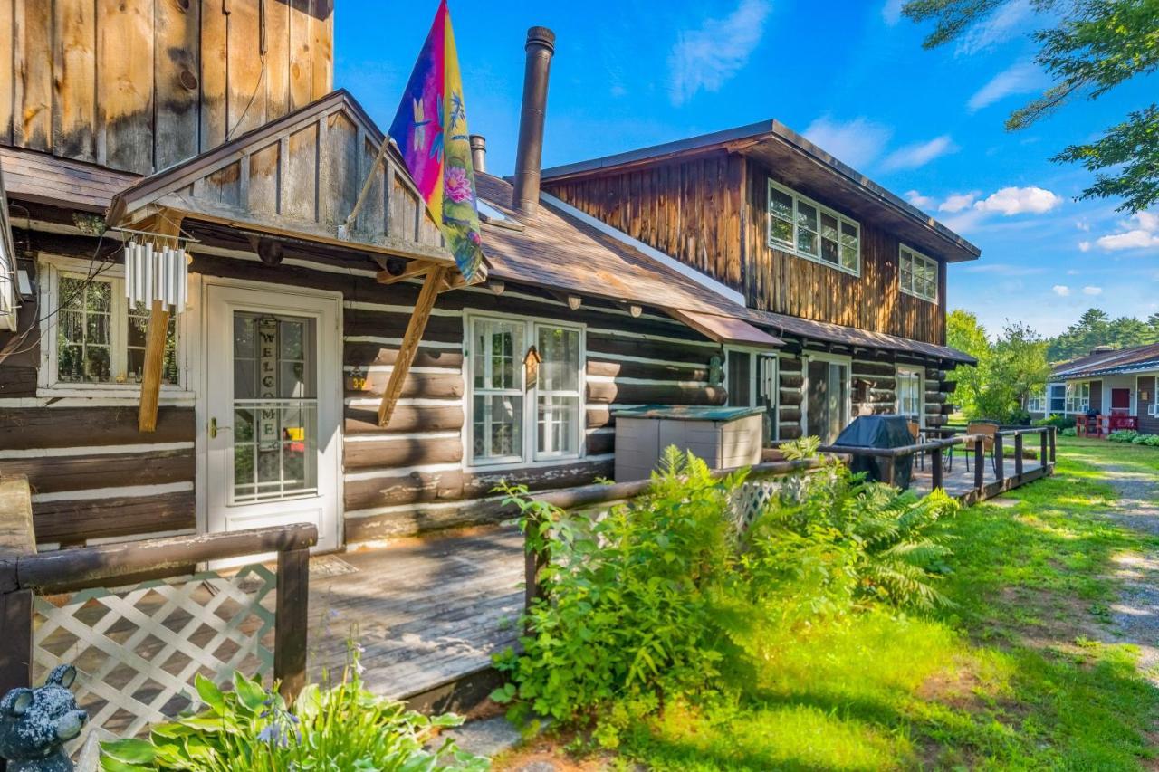 Cozy Condo By Tripp Lake Warrensburg Екстер'єр фото